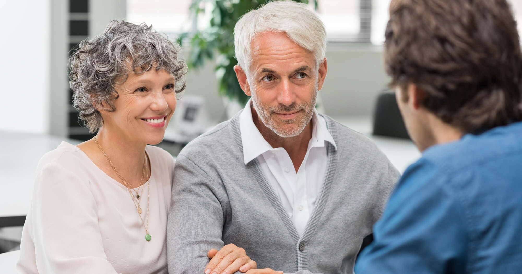 elderly-couple-meeting